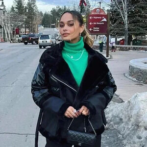 Zara Cropped Turtleneck Sweater Bright Kelly Green Size Medium EUC